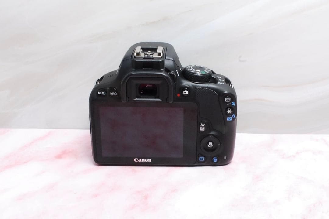 ✨大切な瞬間を逃さない✨Canon Kiss X7✨超軽量✨高画質✨