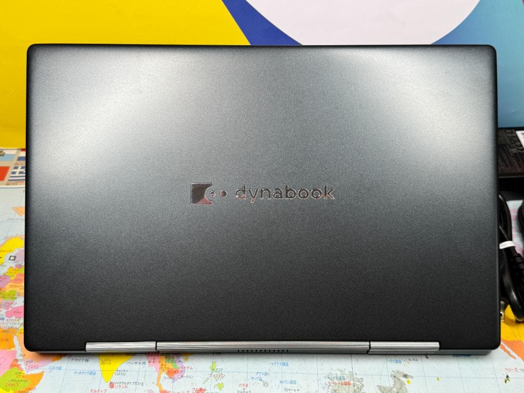 極美品 東芝 第11世代 i7 V83/HS タッチパネル 16GB 512GB