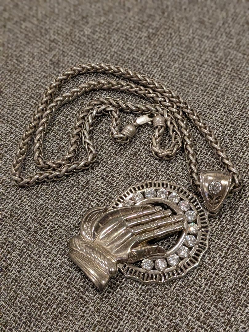 プレイハンド　ネックレス