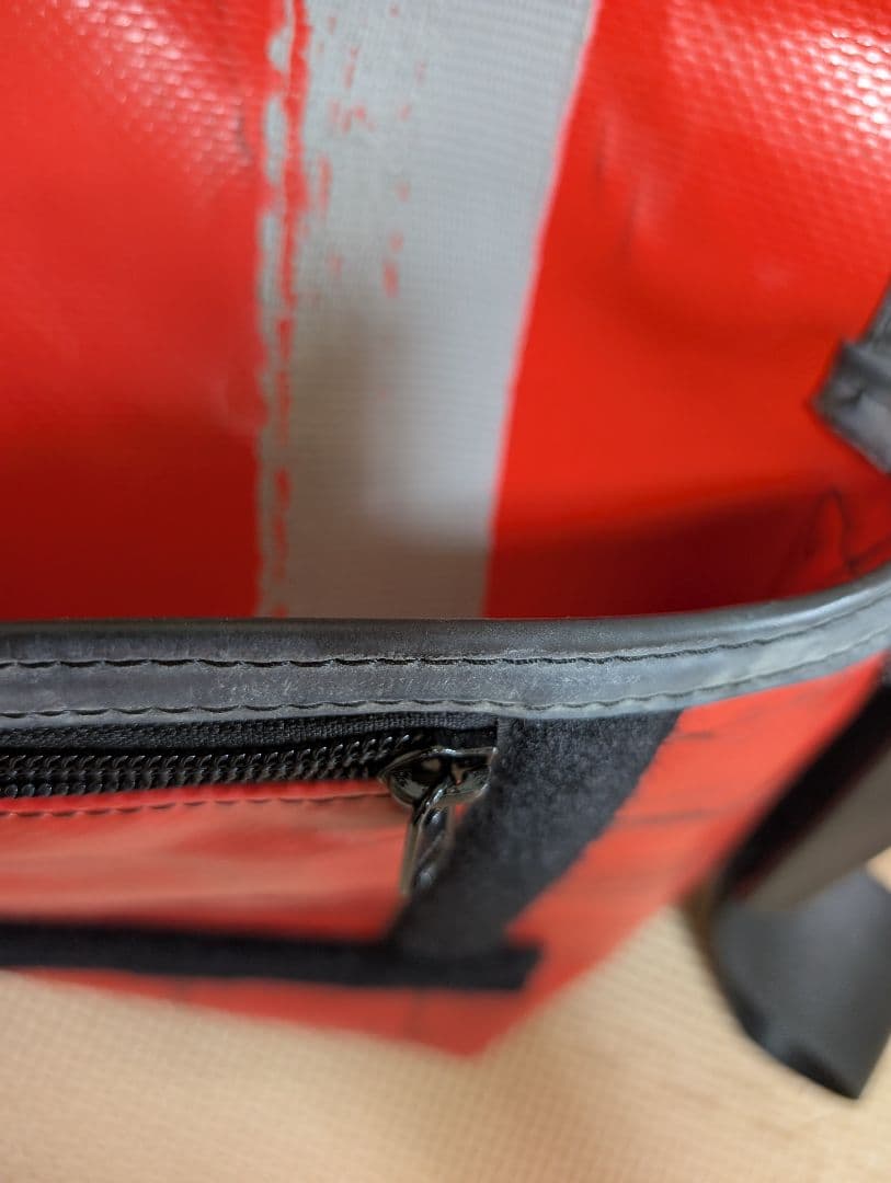 FREITAG ショルダーバッグ 赤×白