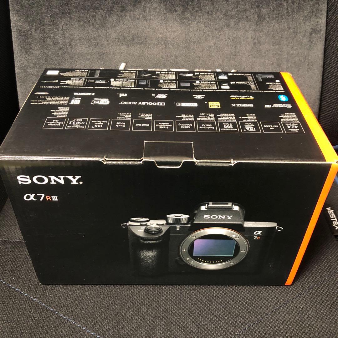 新品SONY α7R III+ TAMRON 28-75mm F/2.8セット