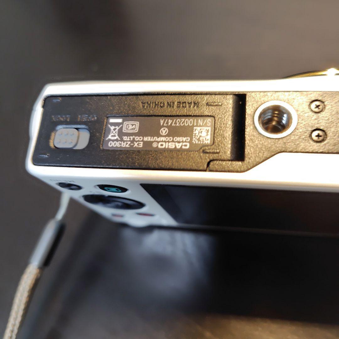 CASIO EXILIM デジタルカメラ EX-ZR300 動作品