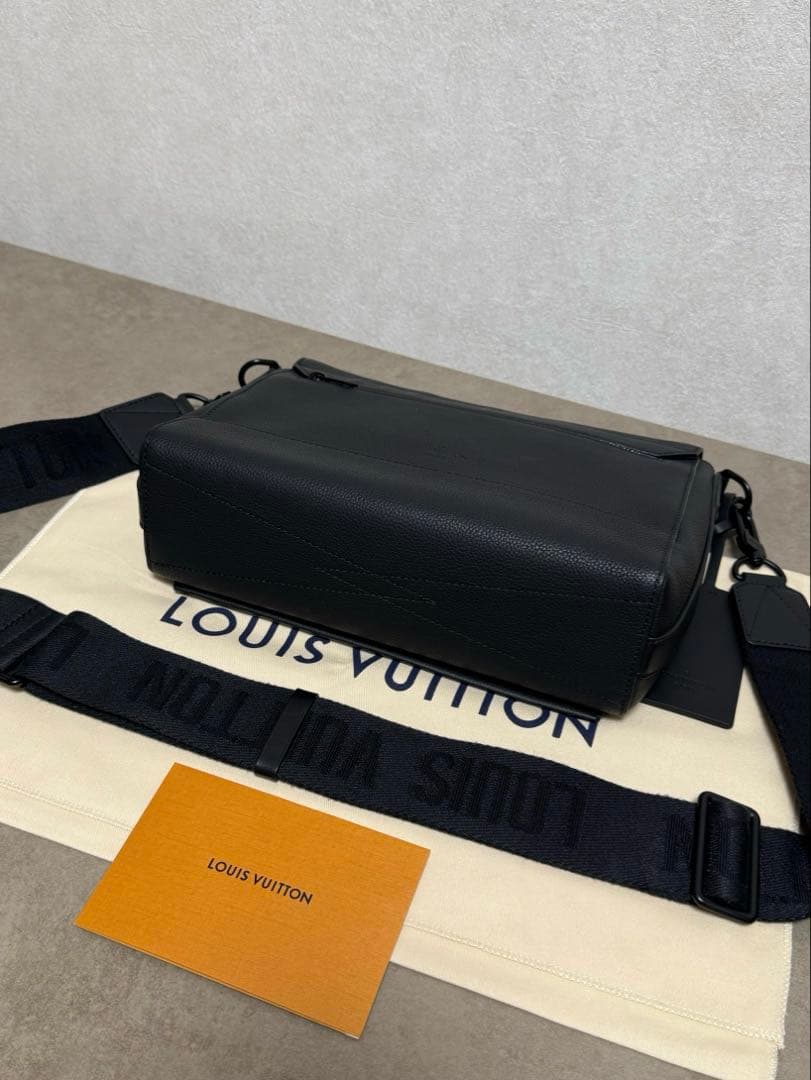 極美✨ルイヴィトン M57080 テイクオフメッセンジャー アエログラムブラック