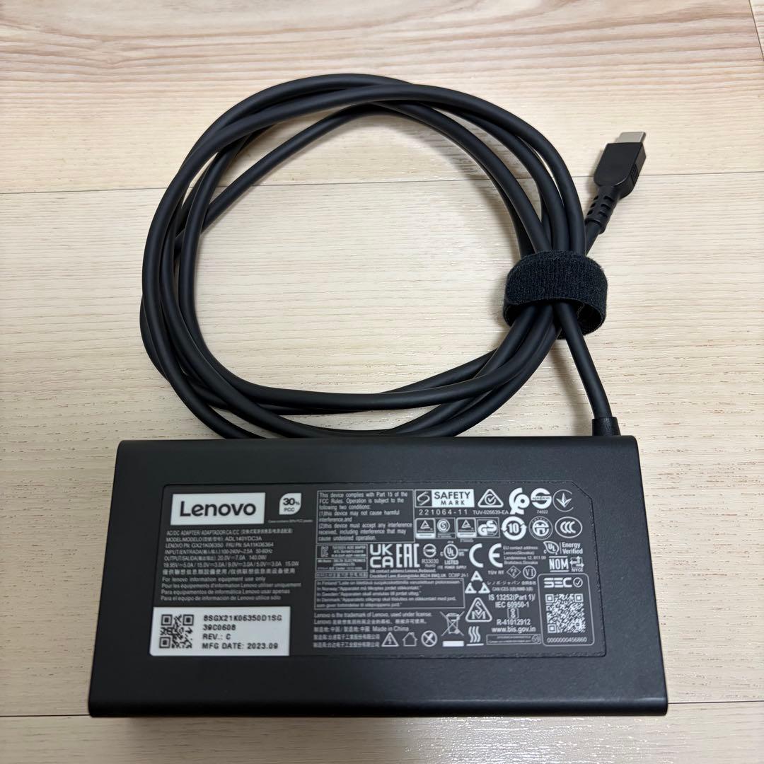 Lenovo Yoga Pro 7i Gen 8 14型　14IRH8