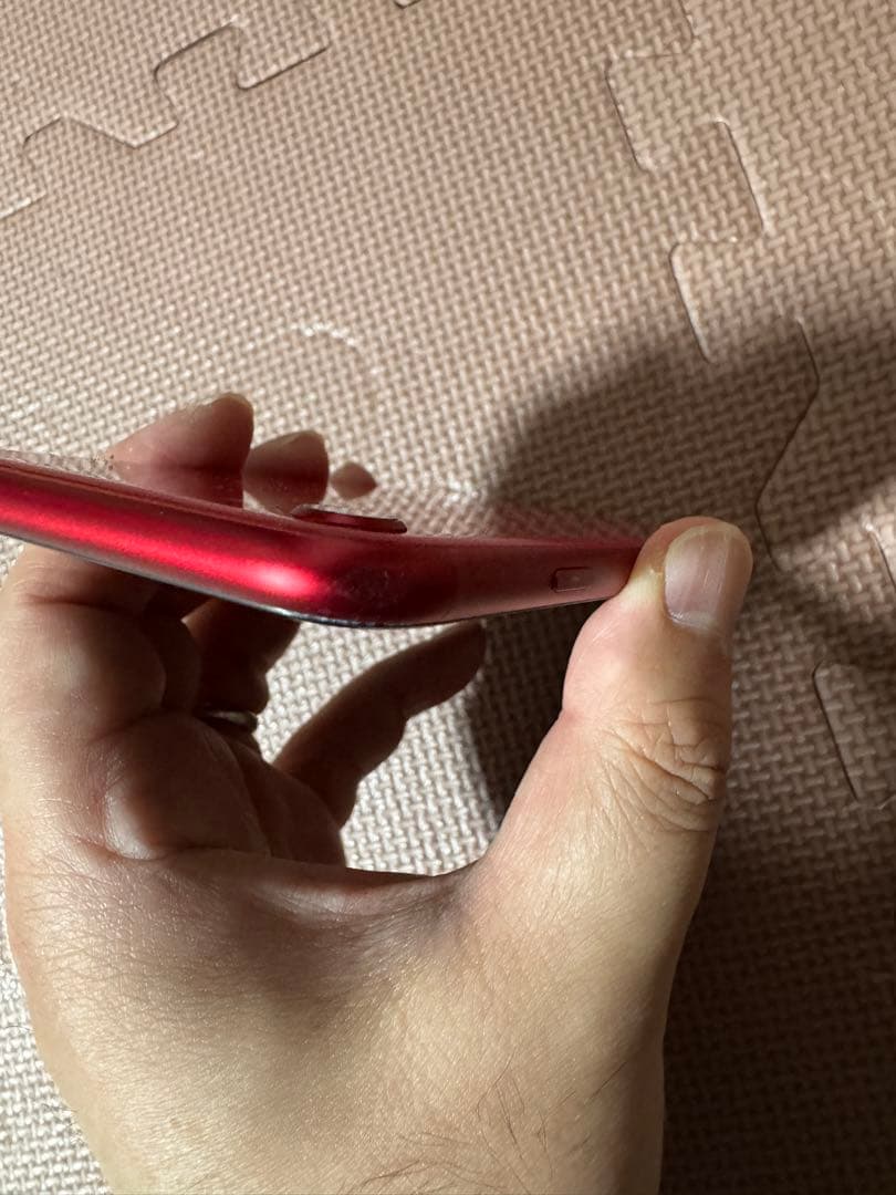 Apple iPhone SE (第2世代) レッド