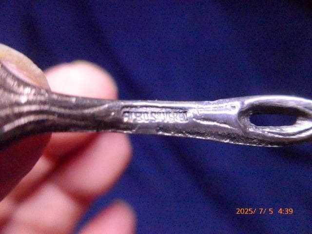 状態の良い銀製品のアンティークな装飾的花柄ケーキサーバー