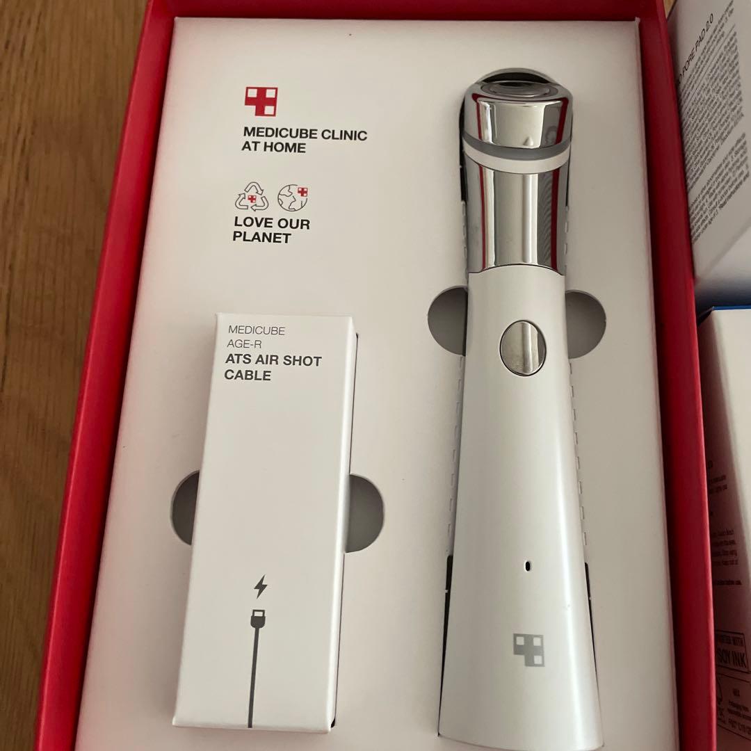 値下げ‼︎美顔器と美容液