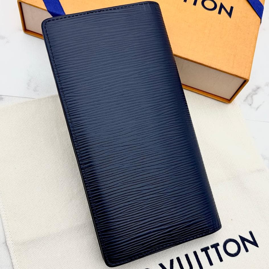 【極美品・新型】ルイヴィトン　エピ　ポルトフォイユブラザ　ブルーマリーヌ
