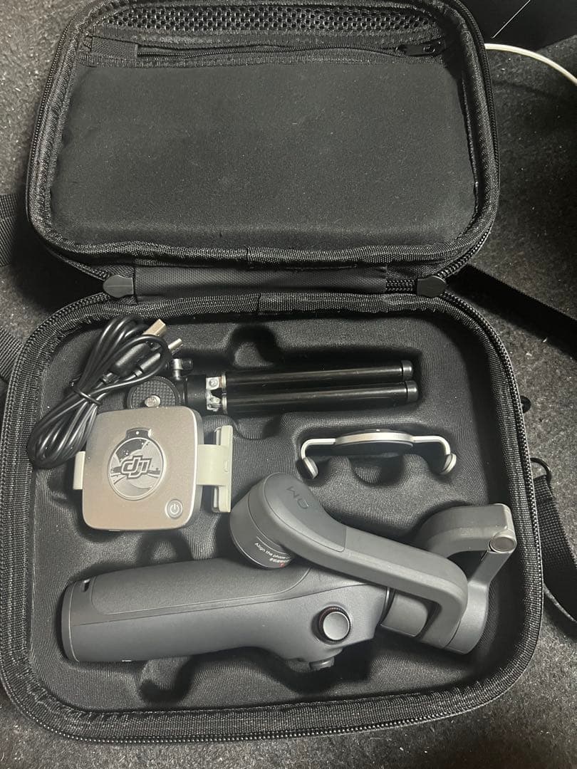 DJI Osmo Mobile 6 CareRefresh ライト ケース付き