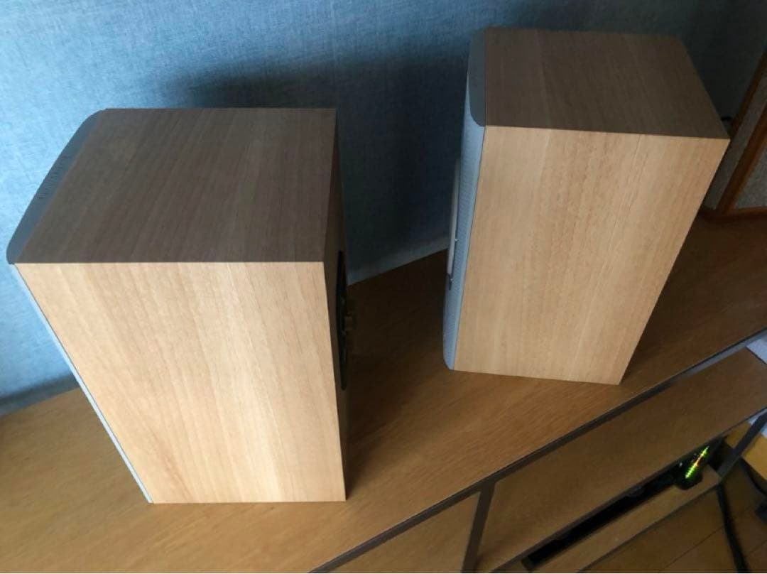 Bowers&Wilkins スピーカー　ペア　バイワイヤリング用コード付き