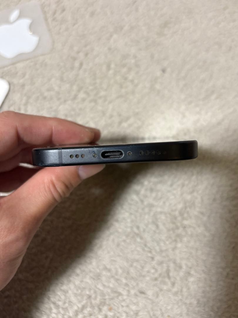 Apple iPhone 15 ブラック 128GB 本体