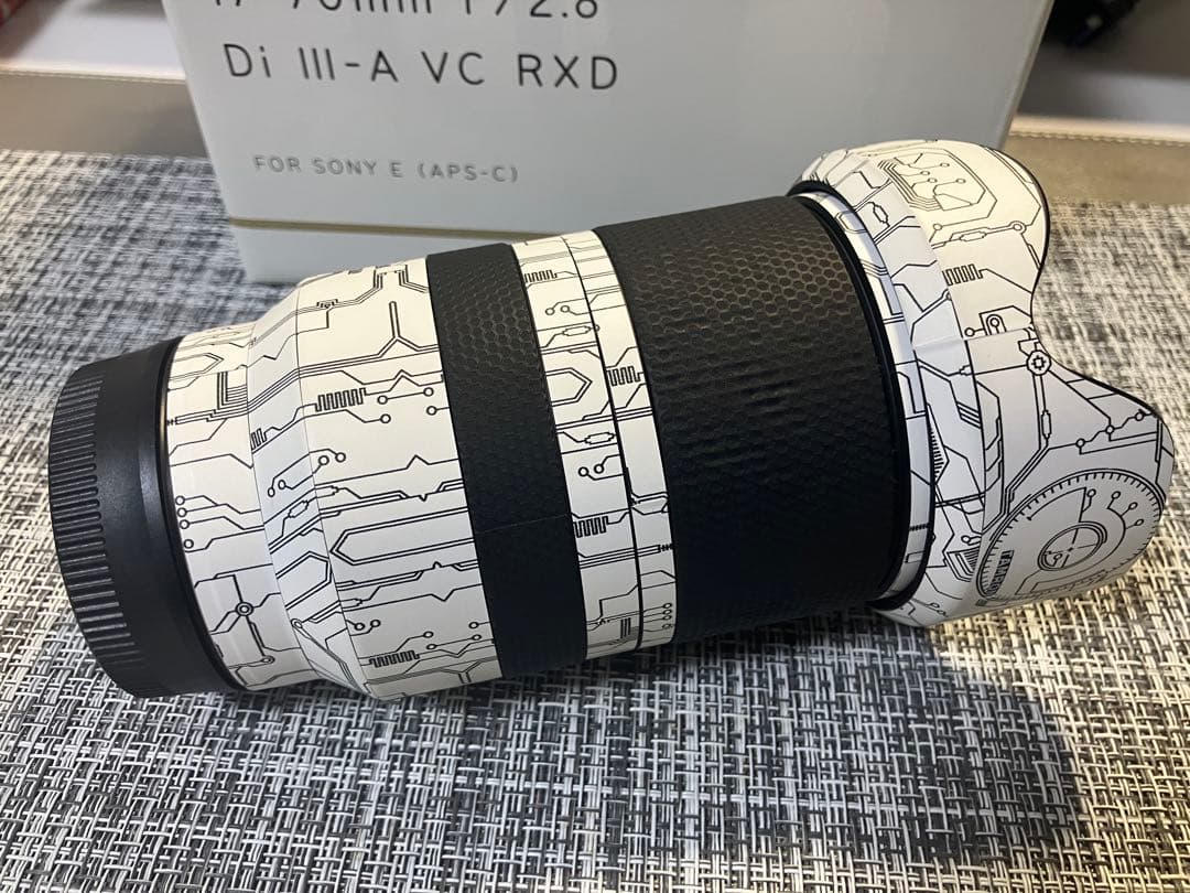 TAMRON タムロン 17-70mm F/2.8 ＋おまけ