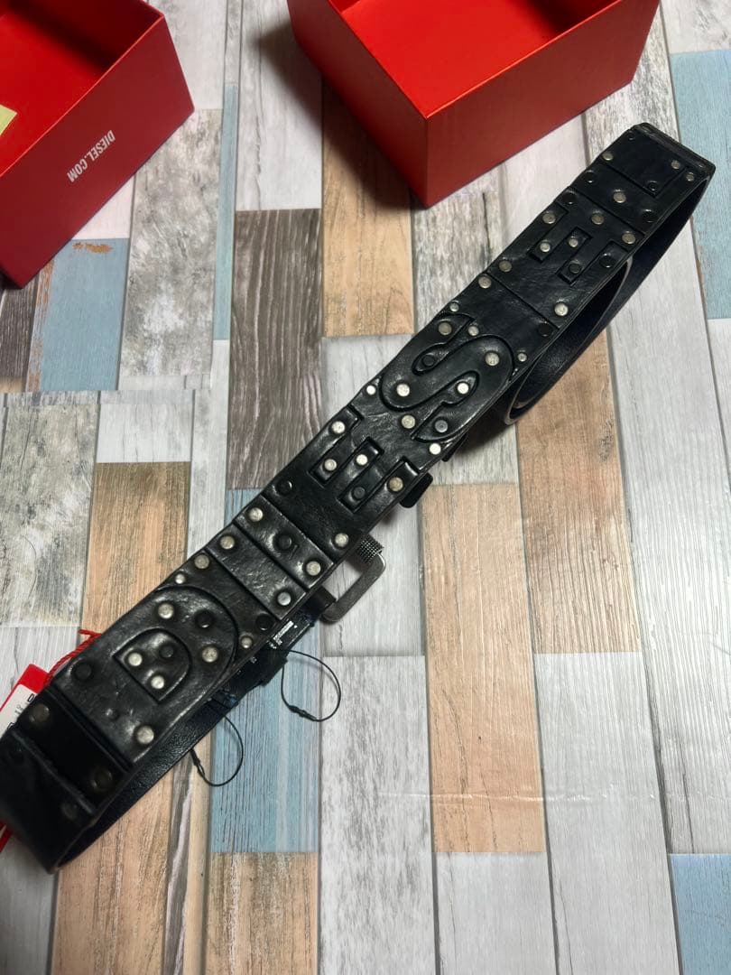極限定 DIESEL ベルト スタッズ レザー 牛革 希少 黒 銀 新品未使用