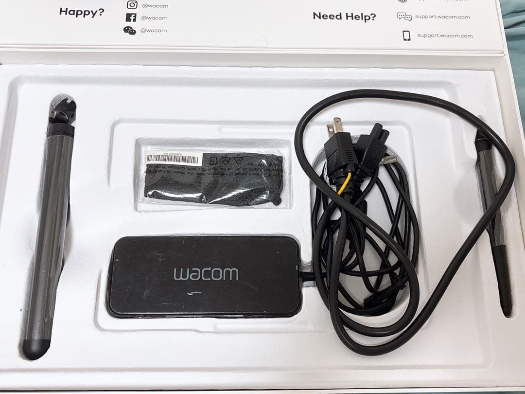 液タブ・ペンタブ Wacom MobileStudio Pro 13 DTHW1321 128GB