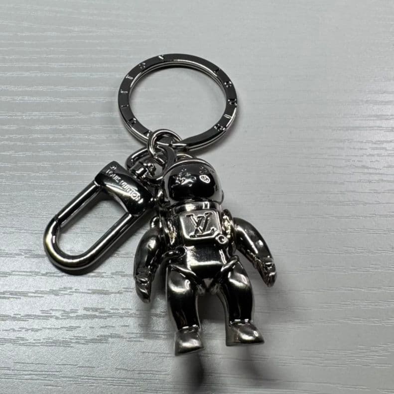 Louis Vuitton 宇宙飛行士チャーム