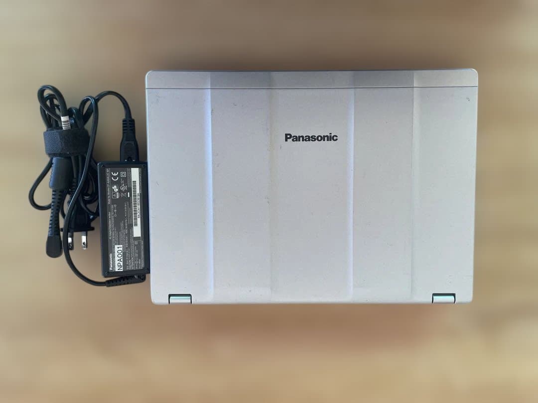 【ジャンク品】Panasonic Let's note シルバー ACアダプタ付