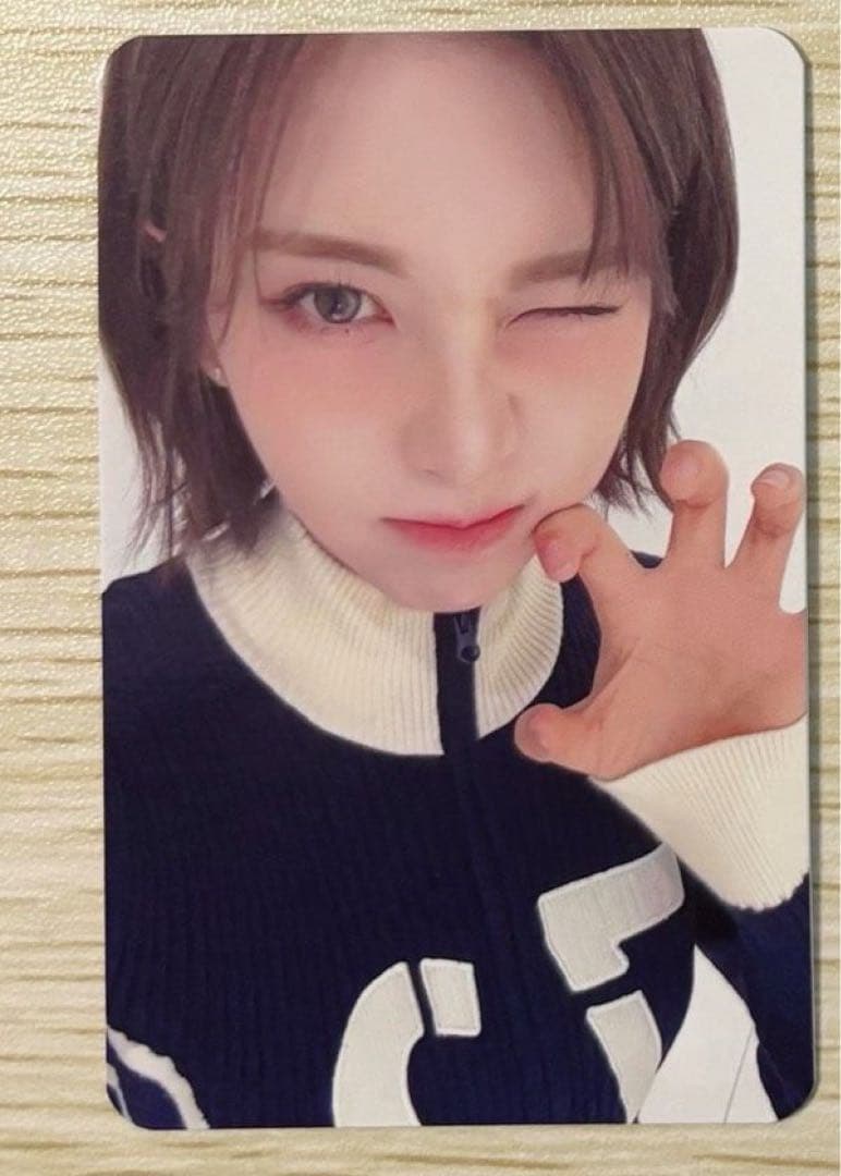 NMIXX countingstars 中国上海　当選者限定　トレカ　ベイ