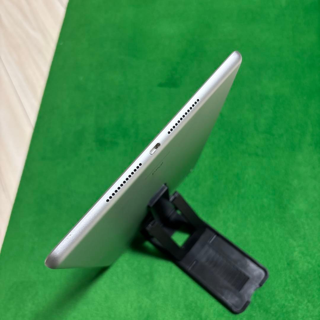 美品Apple iPad 10.2インチ ゴールドA2198