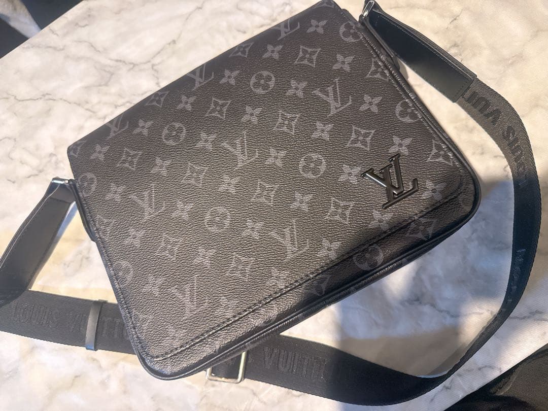 ルイヴィトン ディストリクトPM NV3 ◆最高峰の品格を◆