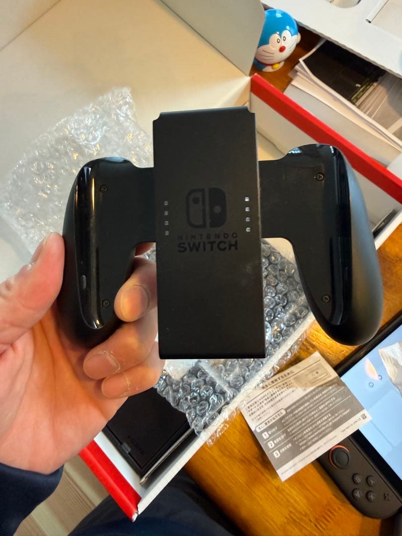 Nintendo Switch 本体　ケースのおまけ付き