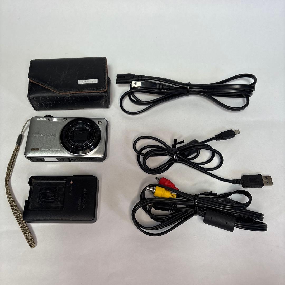 デジカメ CASIO EXILIM EX-ZR10