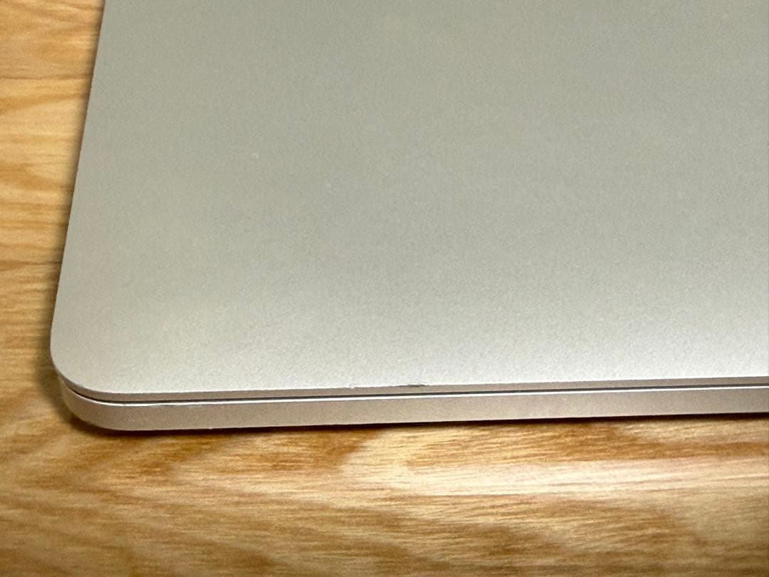 MacBook Pro13.3㌅2018 i7/16GB/256GB A1989