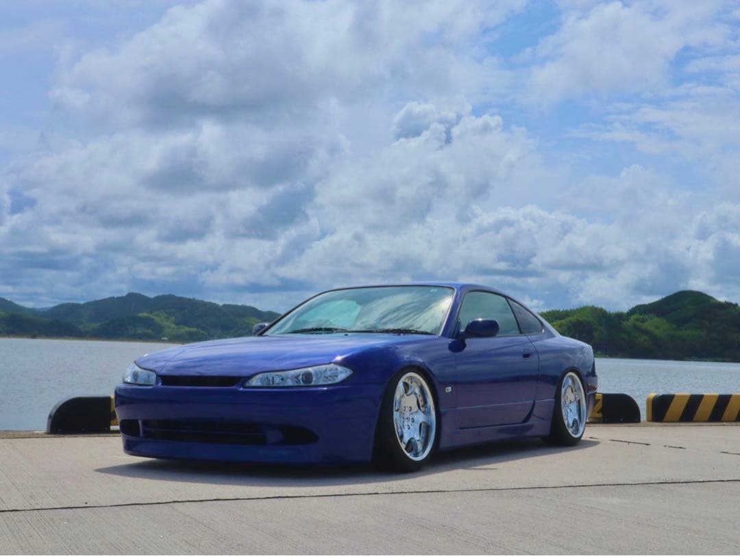 Si Tos15スーパーメイド　フロントバンパー塗装済み