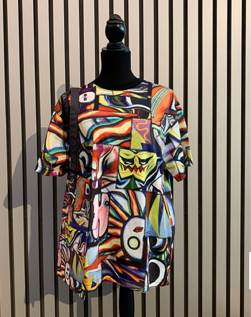 岡本太郎　希少　Tシャツ サイズL 展覧会　全面プリント　限定