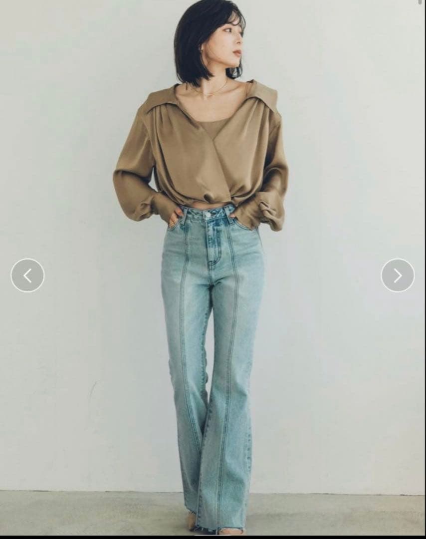 anuans センターシームセミフレアデニム