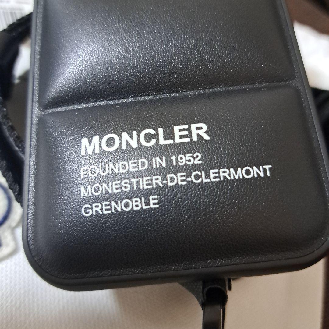 【新品/未使用】MONCLER スマートフォンケース iPhone15Pro用