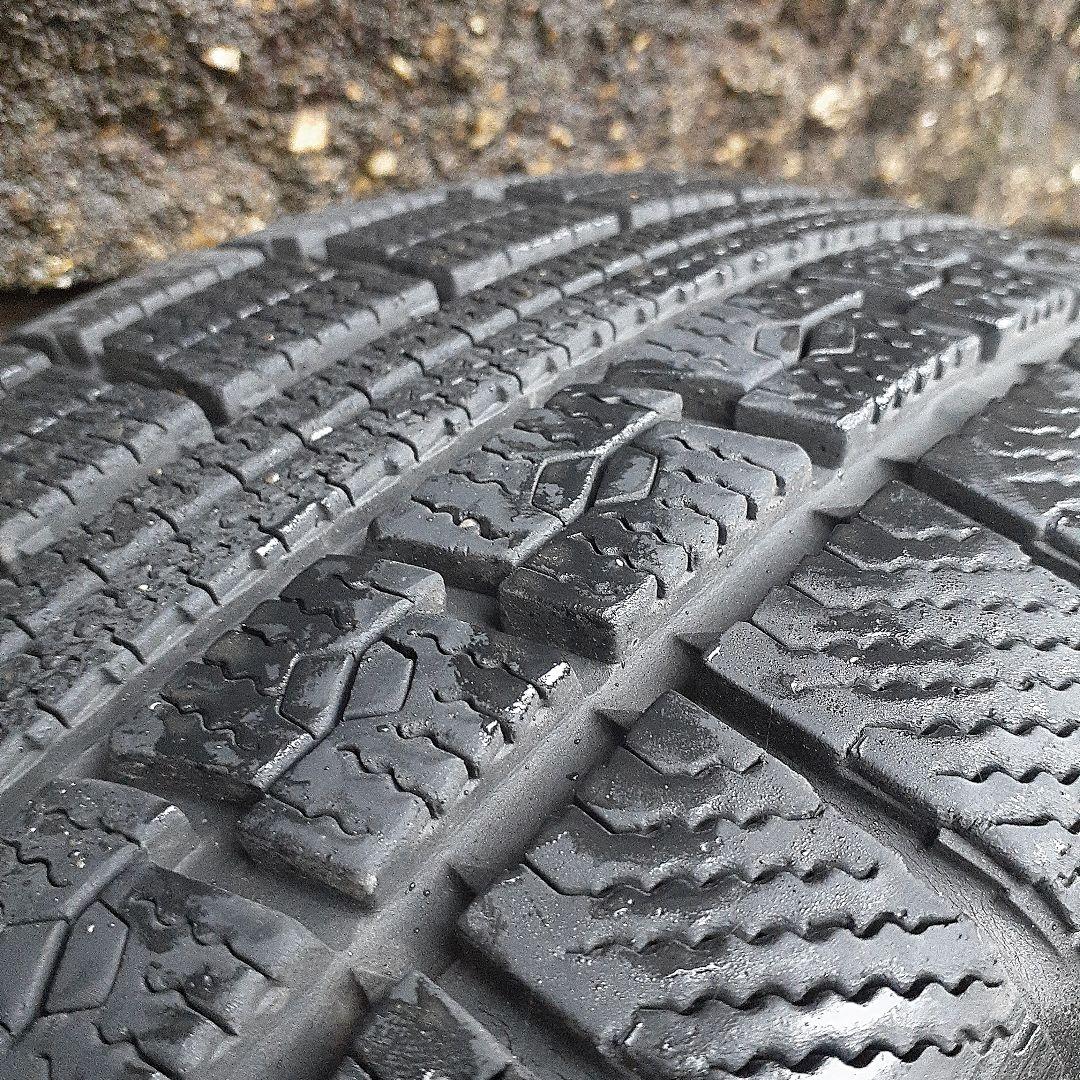 ノア・ヴォクシー スタッドレスタイヤセット 16インチ