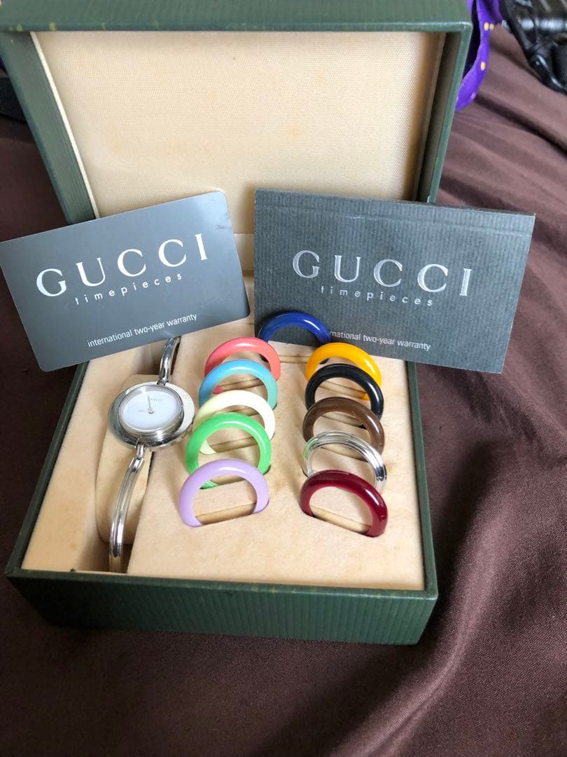 GUCCI クォーツ時計 交換可能ベゼル付き