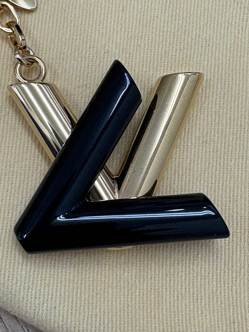 LV キーホルダー