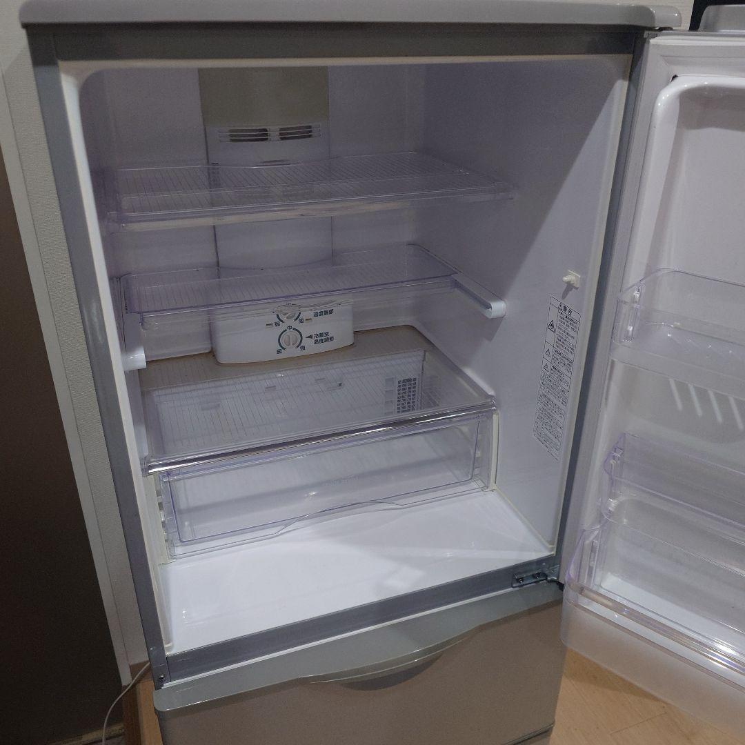 255L AQUA 3ドア冷蔵庫 AQR-261A
