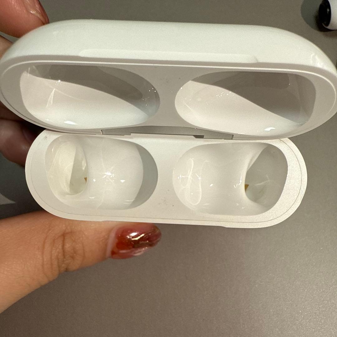 AirPodspro2 lightning 付属品あり