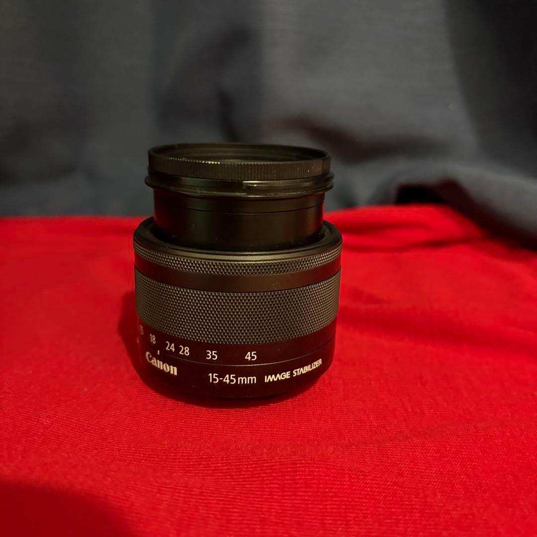 Canon EOS KISS M レンズキット