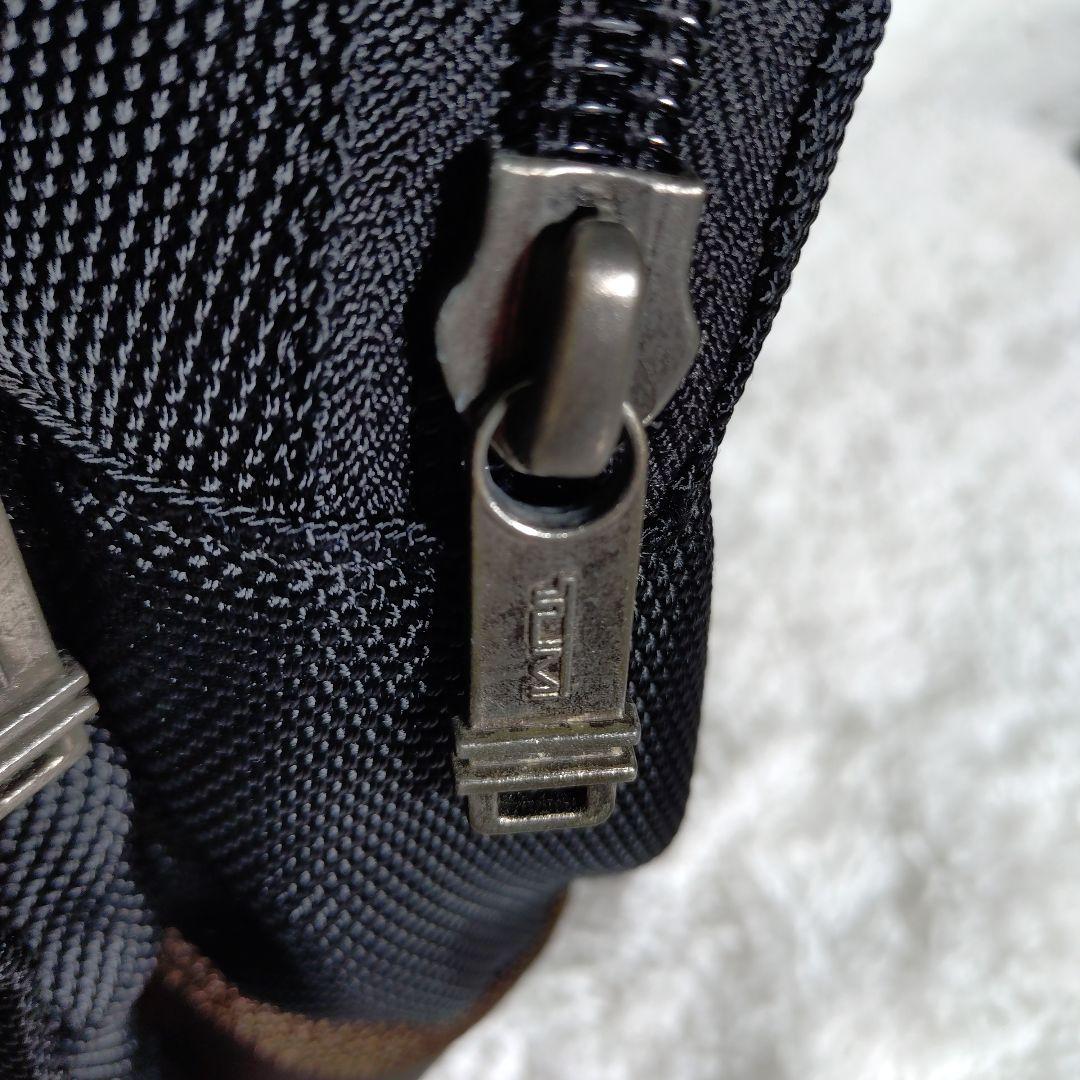 TUMI トゥミ モントレースリング ボディーバッグ ブラック