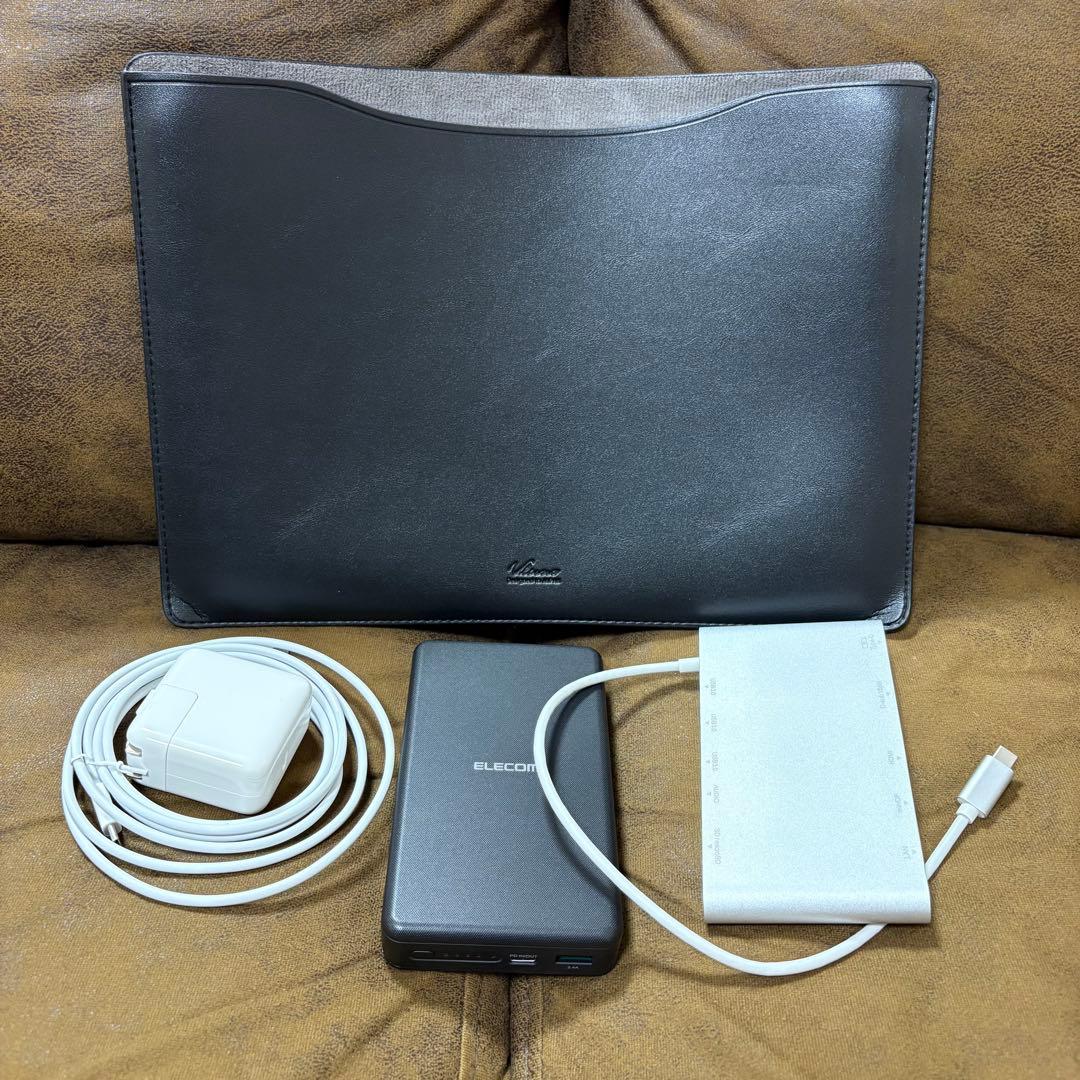 【極美品】Apple MacBook Air (M1, 2020)充放電17回