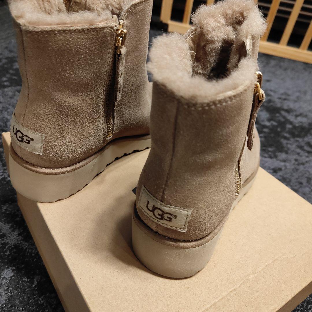 【美品】UGG ムートンブーツ ファスナー付き23cm レディース
