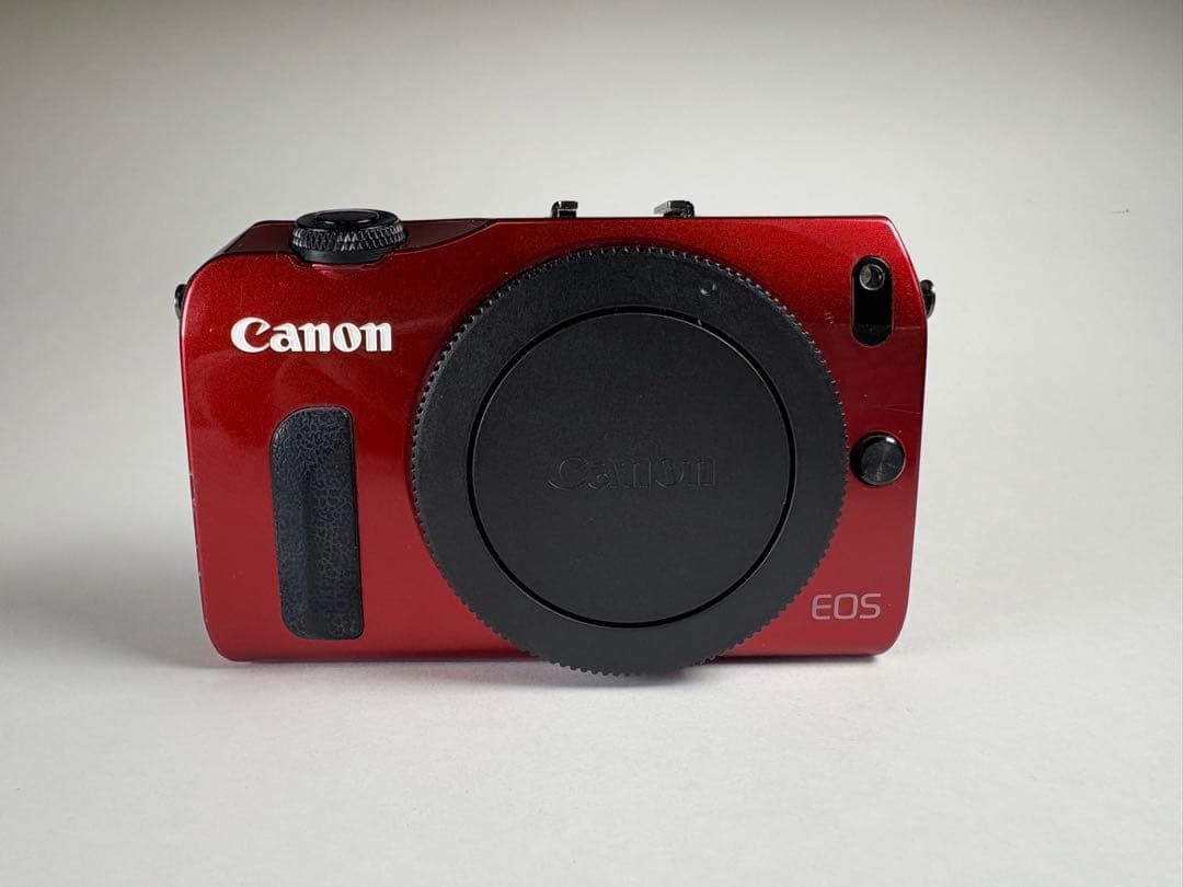 Canon EOS M ミラーレス一眼 ボディ レッド 動作品 液晶保護シート付
