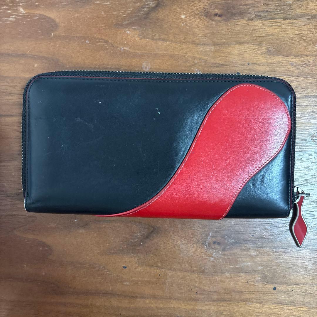 激レア クリスチャンルブタン パネトーネ 長財布 ロゴ レザー 赤 黒