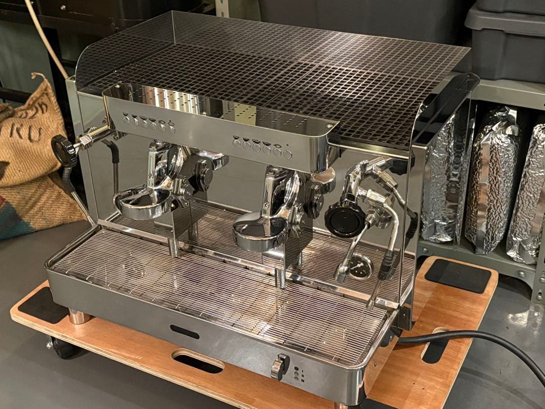 VBM Replica 2gr エスプレッソマシン 三相200V 動作良好