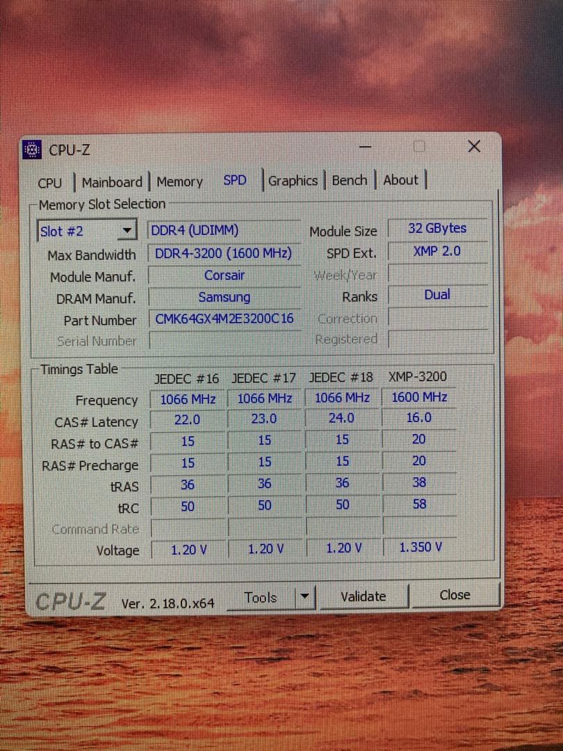 メモリー Vengeance LPX DDR4 64GB 3200MHz