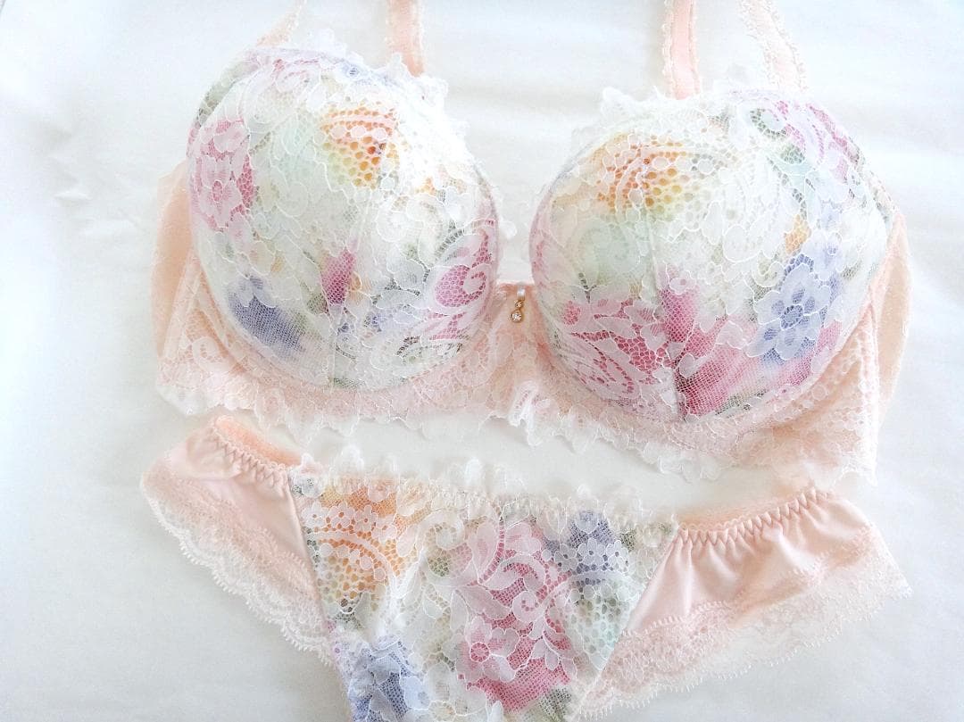 ワコール ルジェ ブラジャーE75 & ソングショーツM　薄ピンクレース