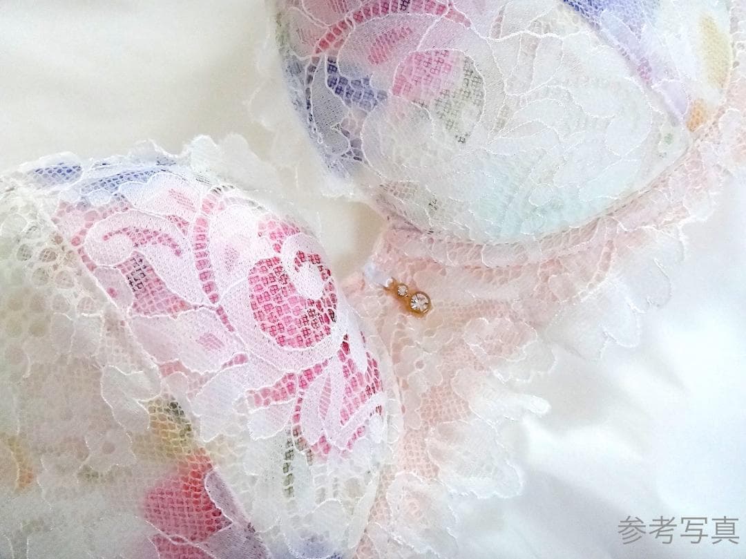 ワコール ルジェ ブラジャーE75 & ソングショーツM　薄ピンクレース