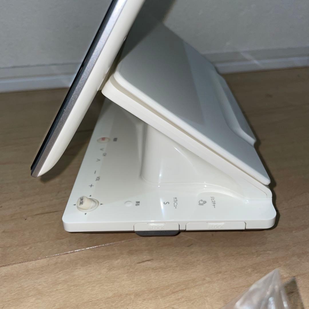 ポータブル地上デジタルテレビ DMP-HV200-K 動作品