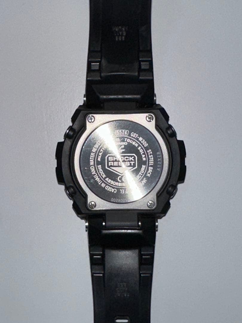 G-SHOCK デジタル腕時計 ブラック（GST-W300-1AJF）