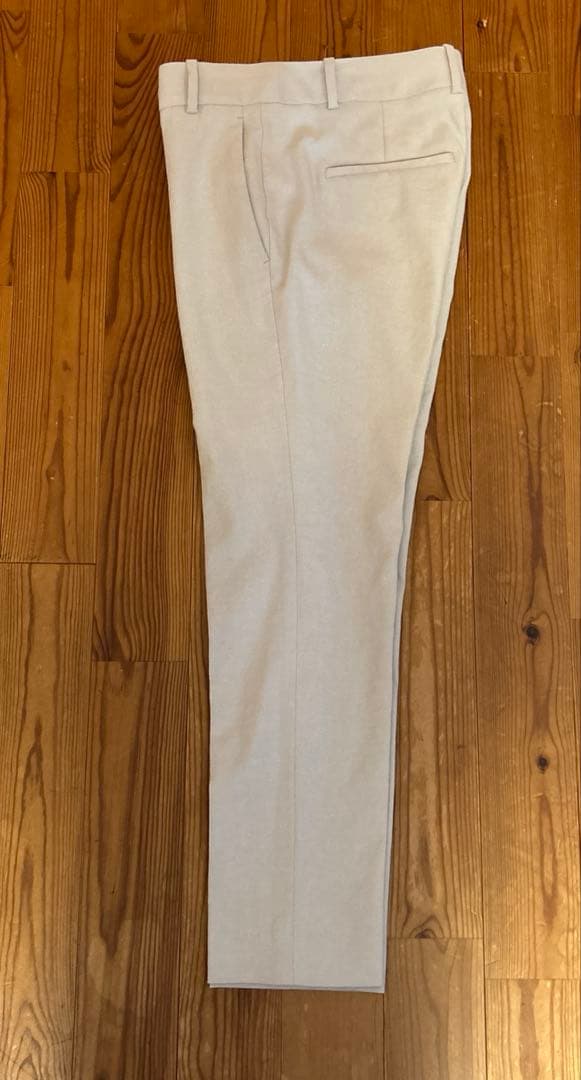 theory セオリー　グレージュ　サマーパンツスーツ