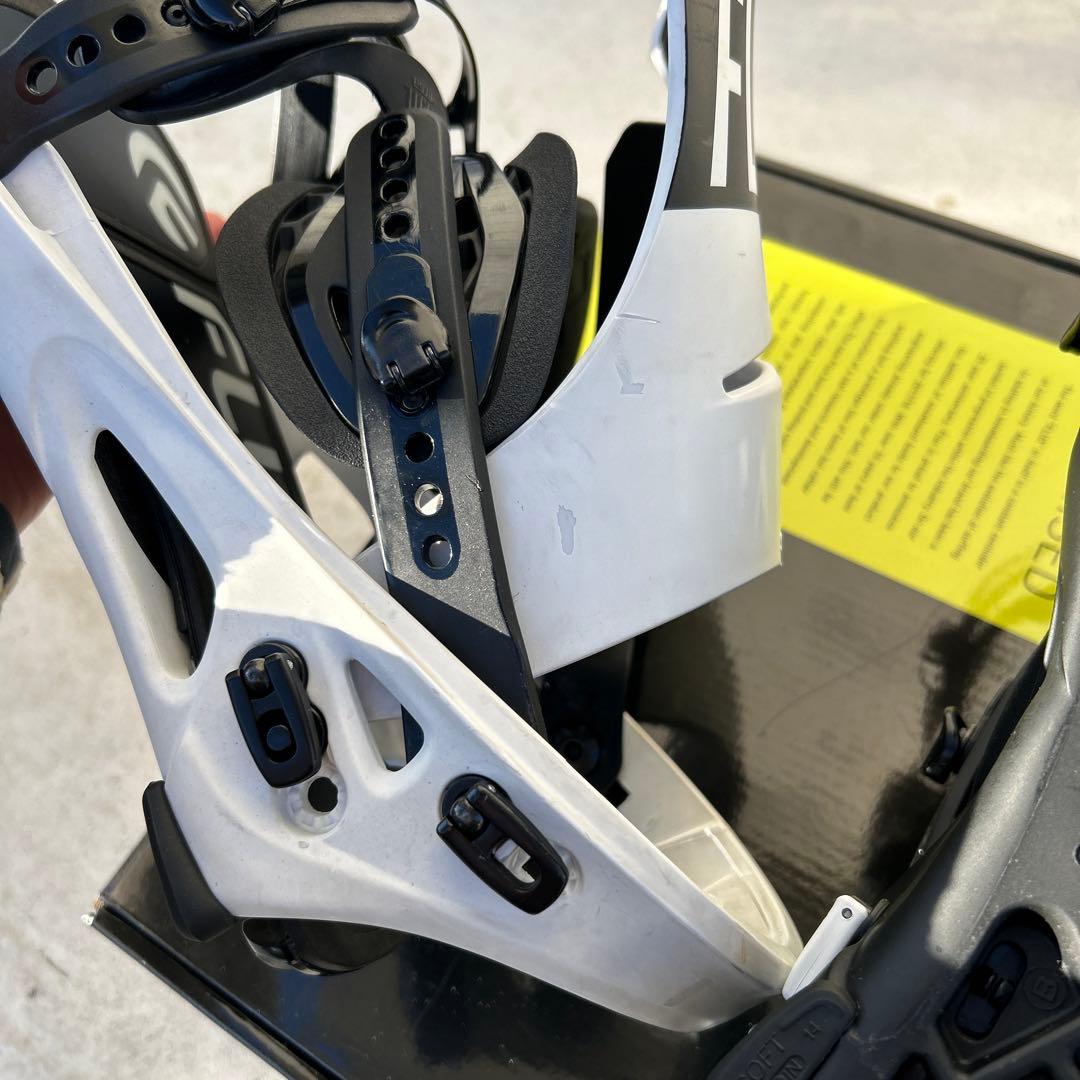 美品FLUX DSブラック/ホワイトMサイズ希少