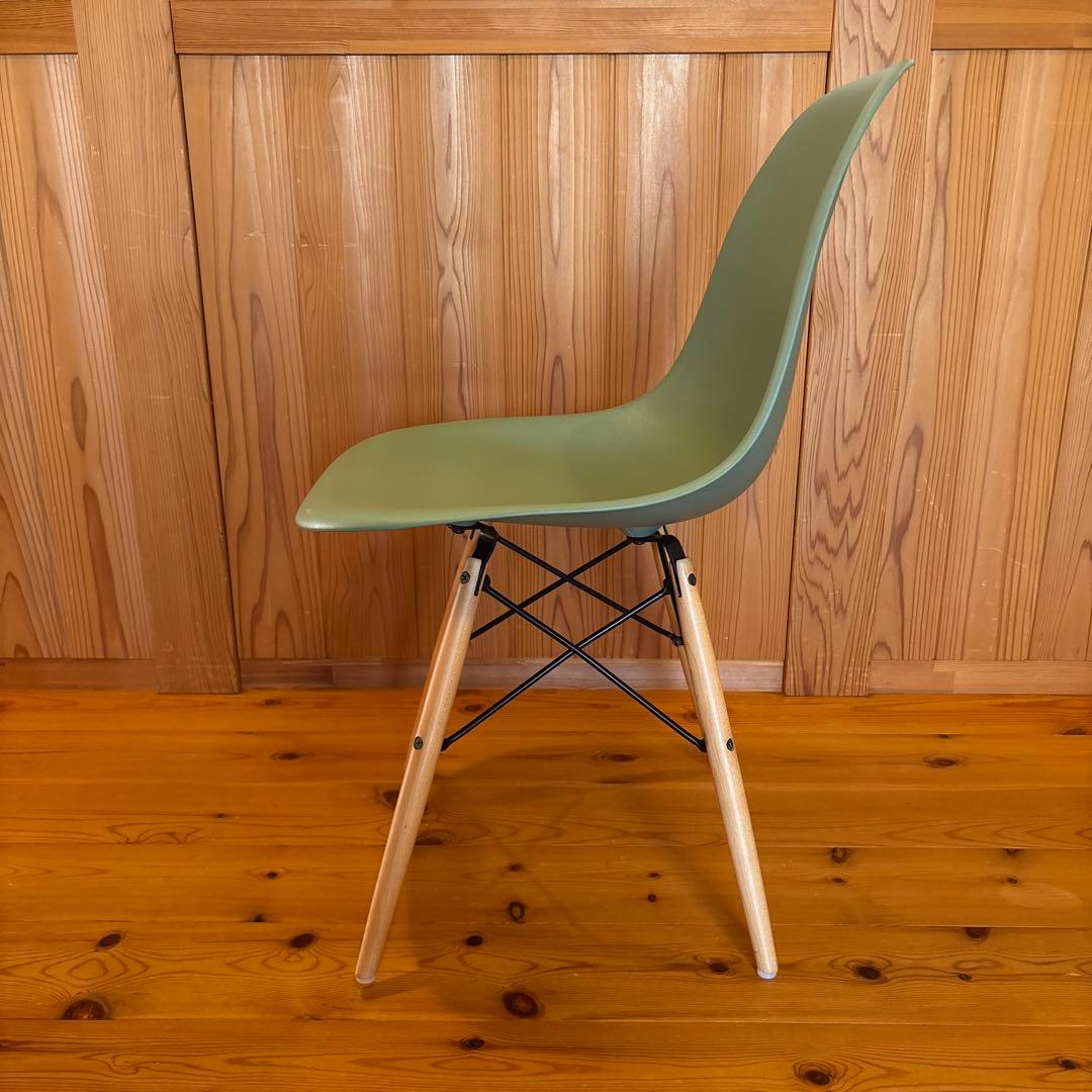 数量限定イームズシェルチェア　シーフォームグリーン　DSW ハーマンミラー